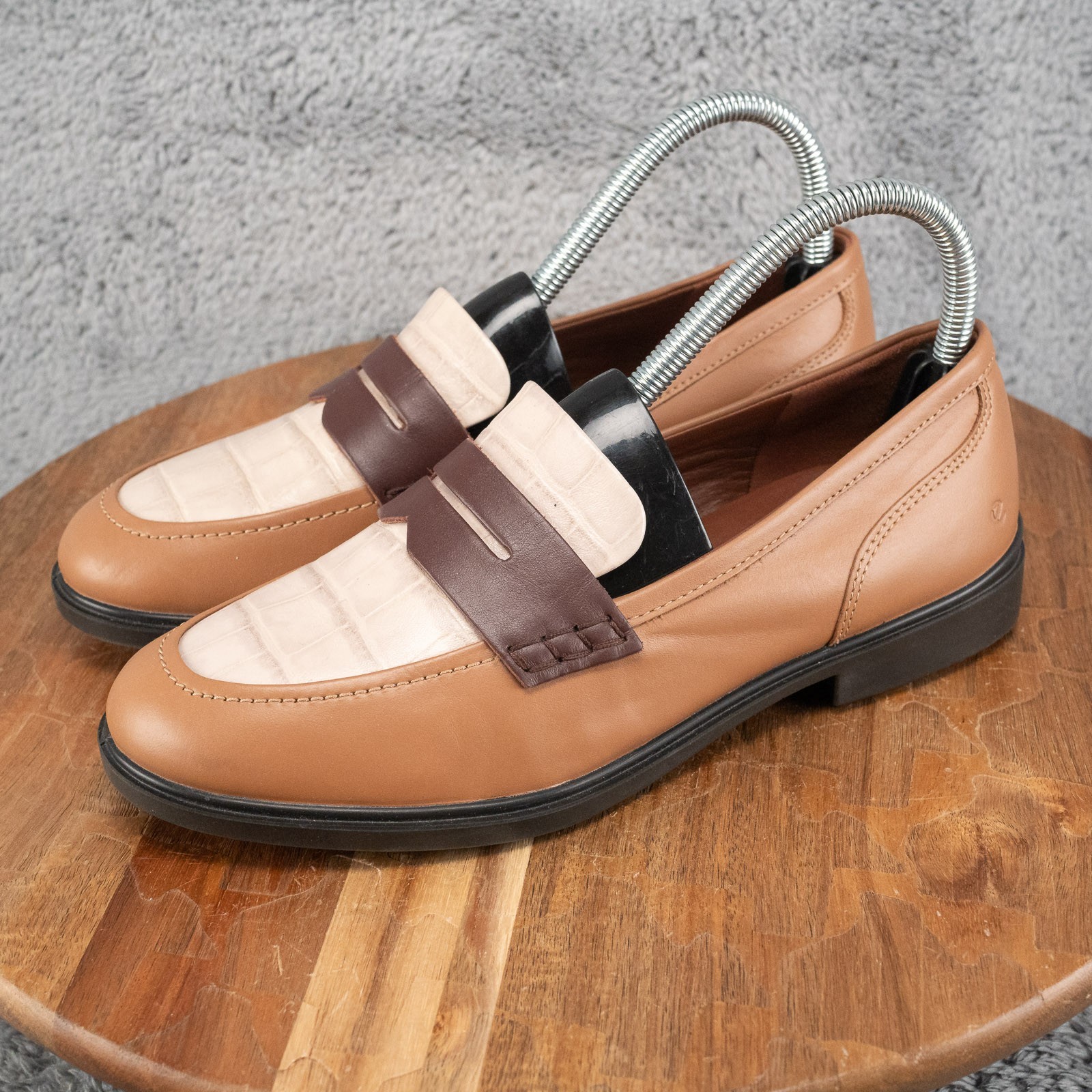 ECCO Women’s Loafers Size 37 Dress Classic 15 Leather Tan Preppy Stone Croc