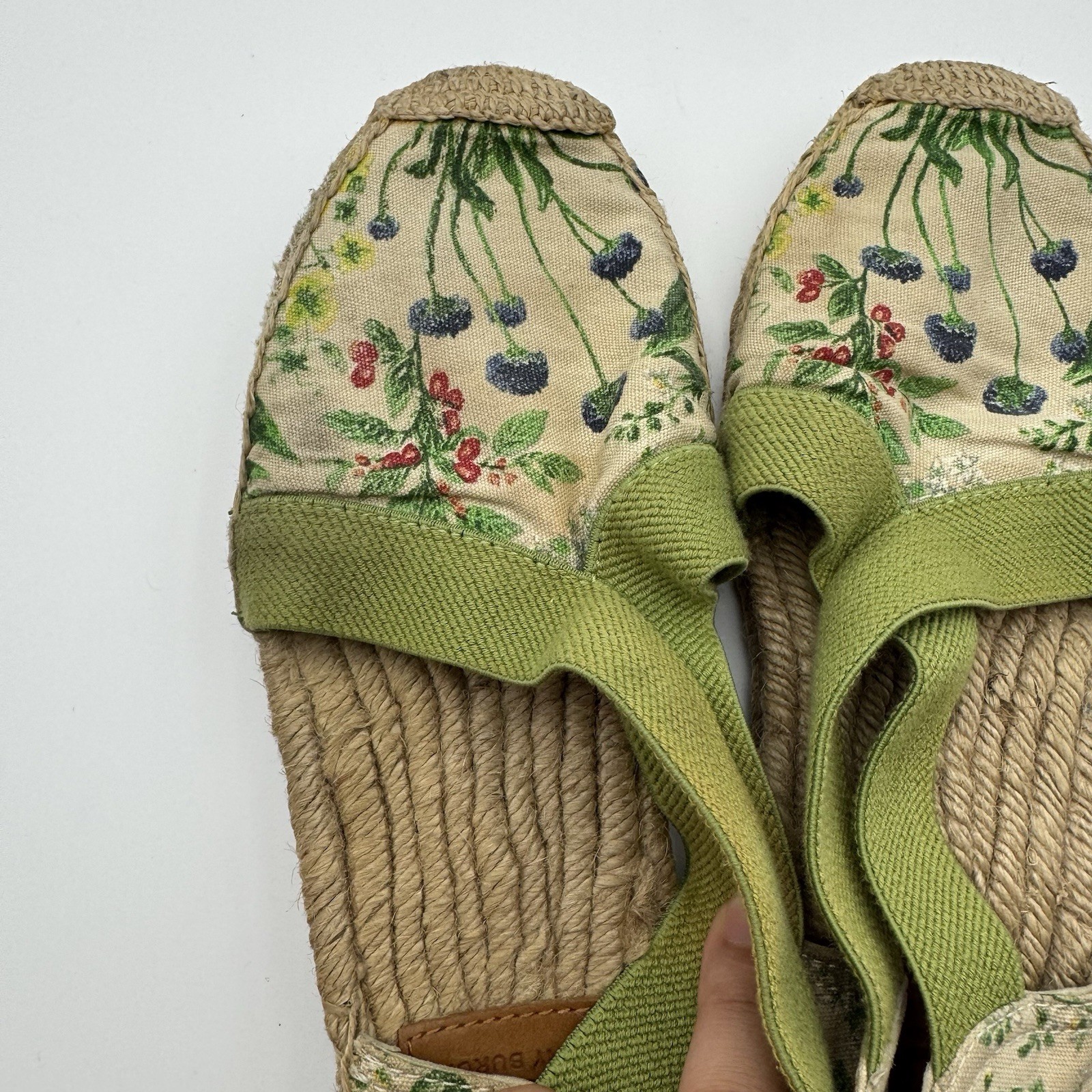 Tory Burch Catalina Floral Botanical Espadrilles Canvas Elastic Sz 8 1/2 Flaws