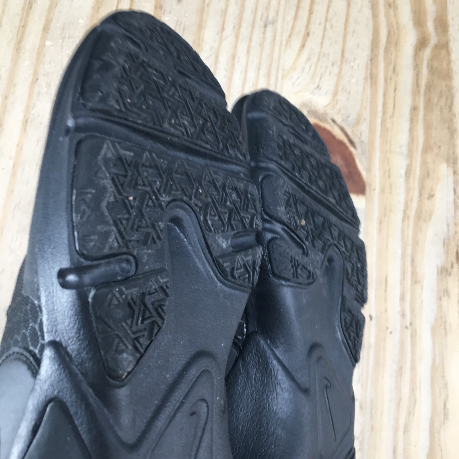 Nike Shoes Womens 7.5 Legend Essential 2 Sneakers Black Lace Up Low CQ9545-002