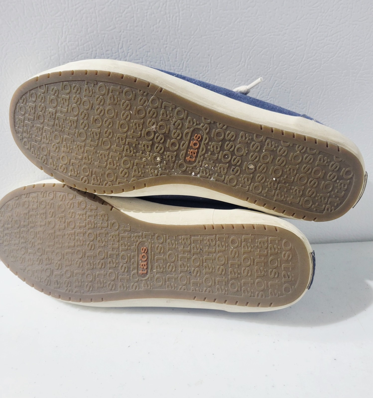 Taos Star Canvas Sneakers in Blue Wash Women’s Size 9.5