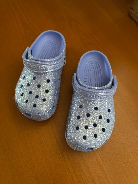 Crocs Adult Classic Iridescent Glitter Clog Purple M5 W7