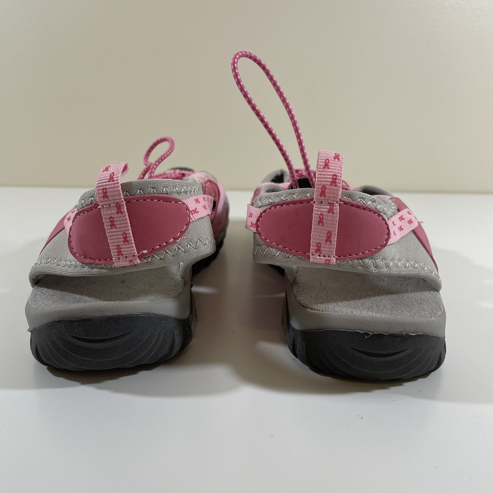 Women’s Sports Hiking Walking Sandals Size 6 Breast Cancer Awareness Pink/Gray