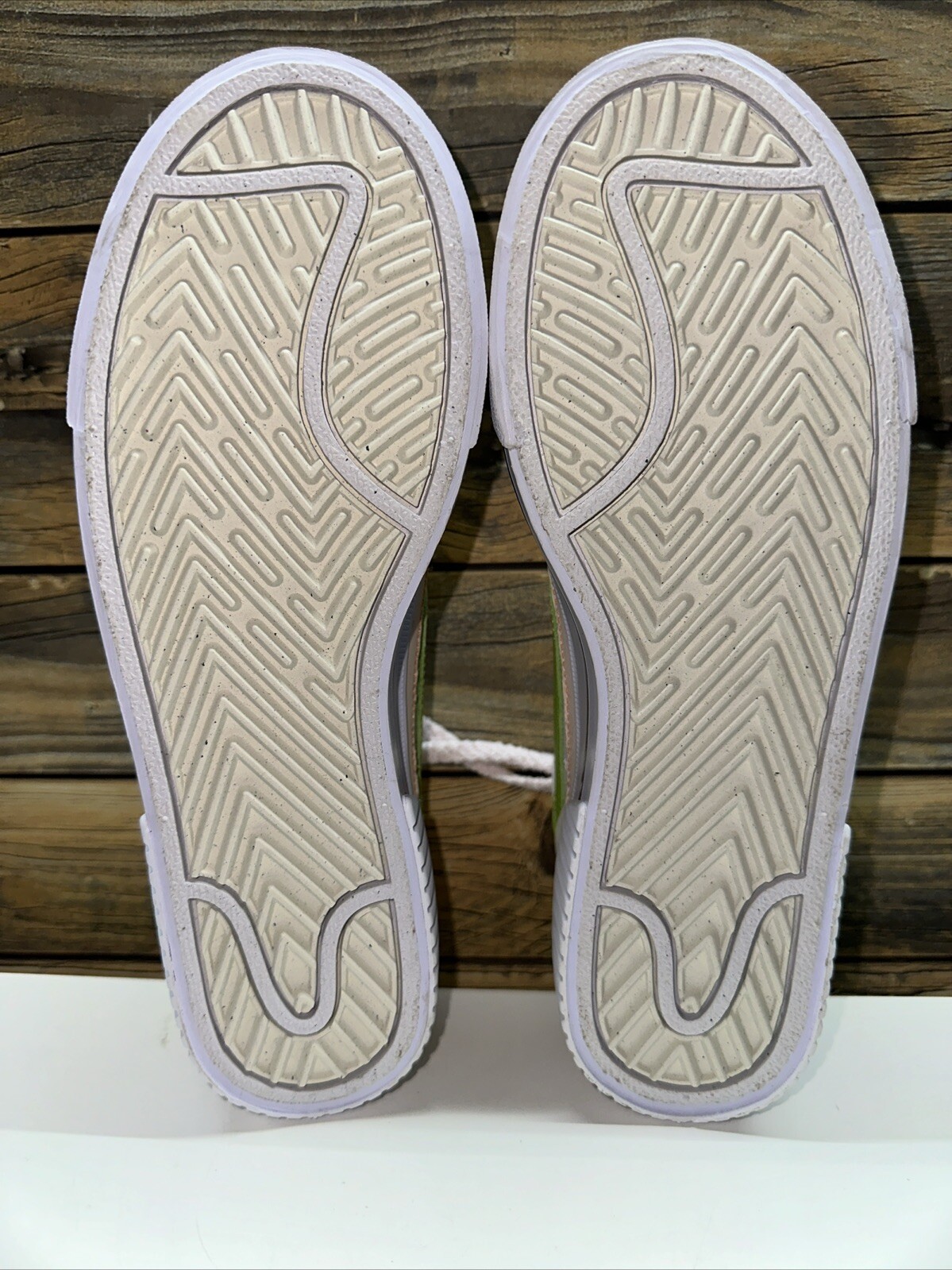 Nike Court Legacy Lift FD0872-100 Sneakers Womens 8 White Lifestyle Shoes No Box