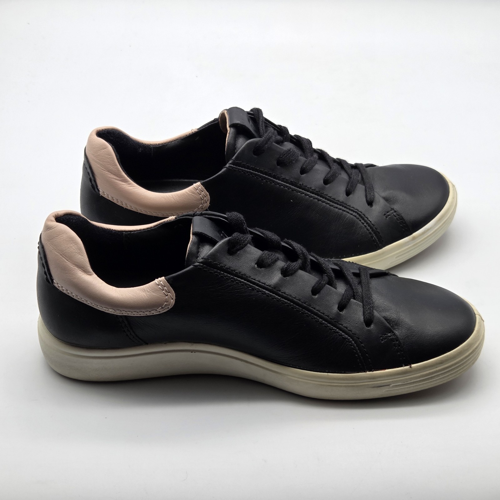 ECCO Soft 7 Easy Slip Black Leather Low Top Tie Sneakers Women’s Size 7.5 EU 38