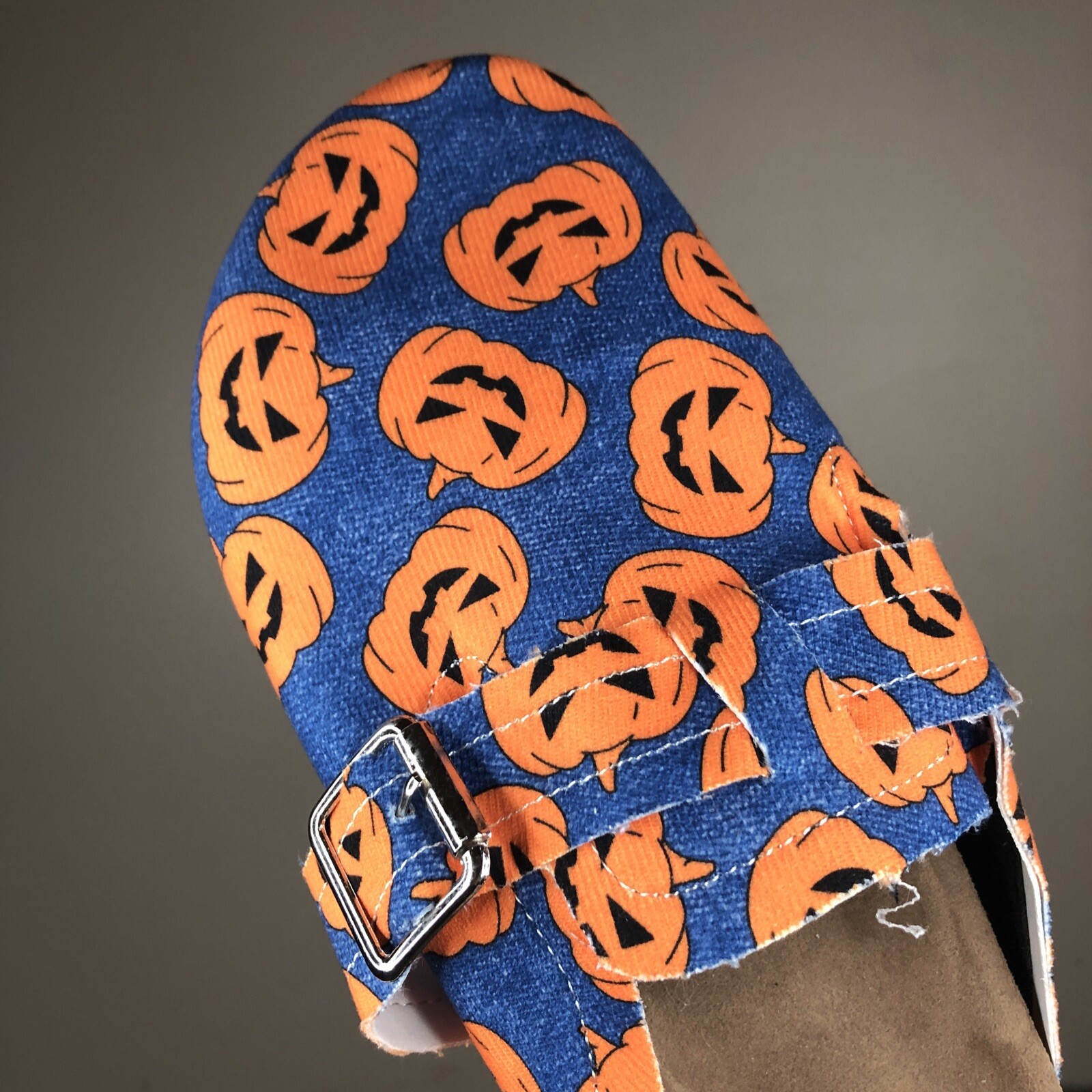 PUMPKIN PATTERN FLAT MULES Women’s 8 Slip On Casual Comfort SHOES Halloween