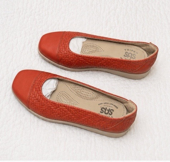 New without Box SAS Tripad Women’s Orange Leather Slip-On Flats 6.5 M Square Toe