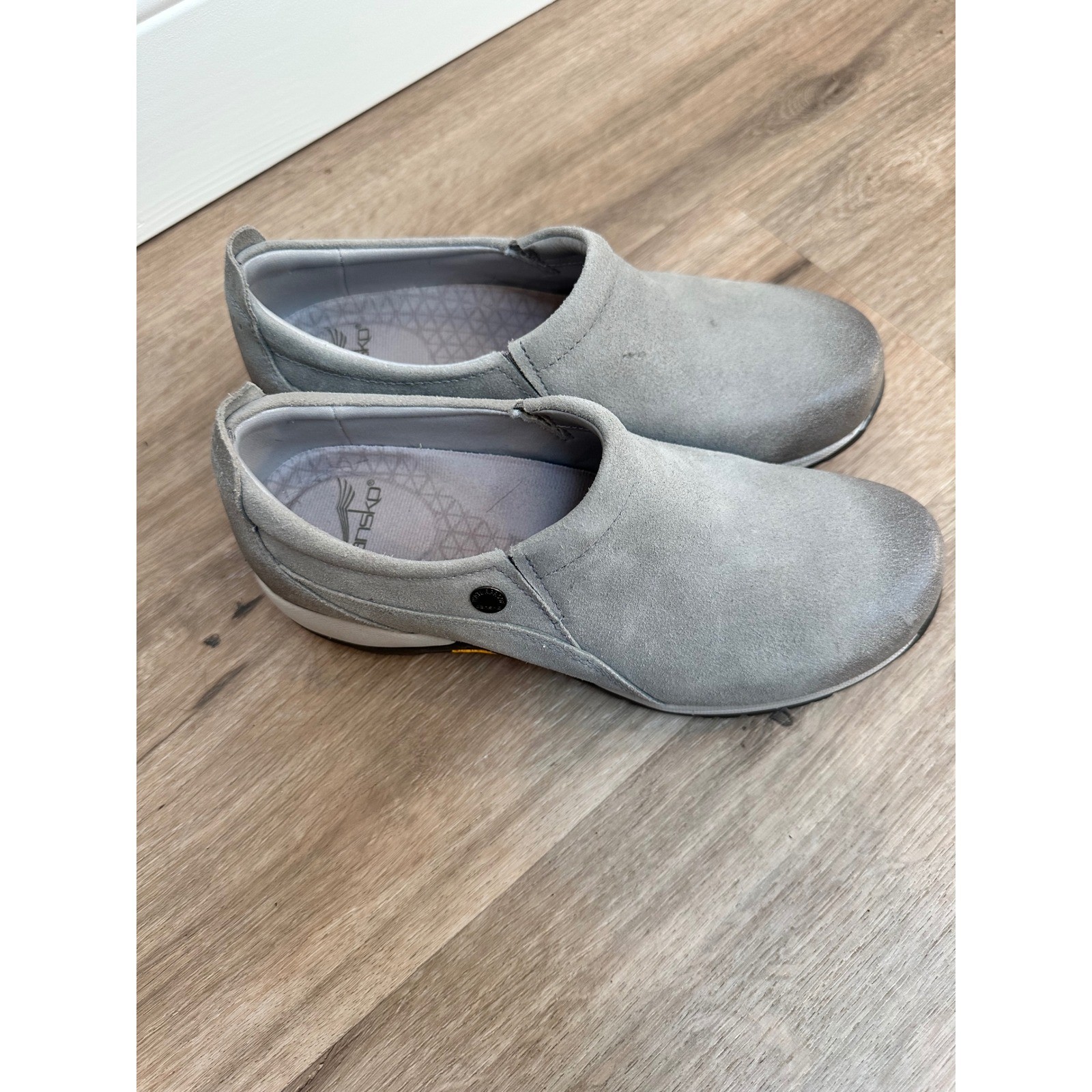 Dansko Patti Suede Slip On Shoes Women 37 Gray Vibram Waterproof Walking Clogs
