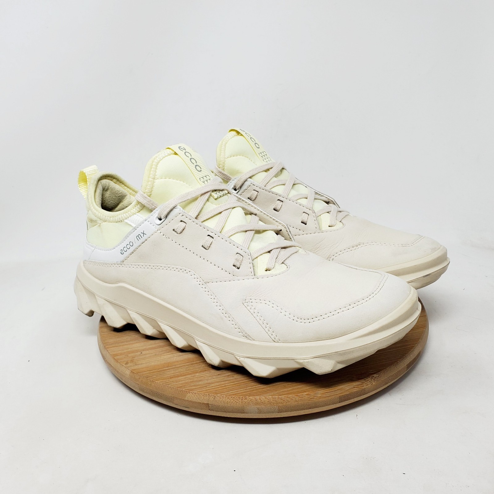 ECCO MX Shoes Womens 38 Leather Hiking Golf Lace Up Comfort Sneaker