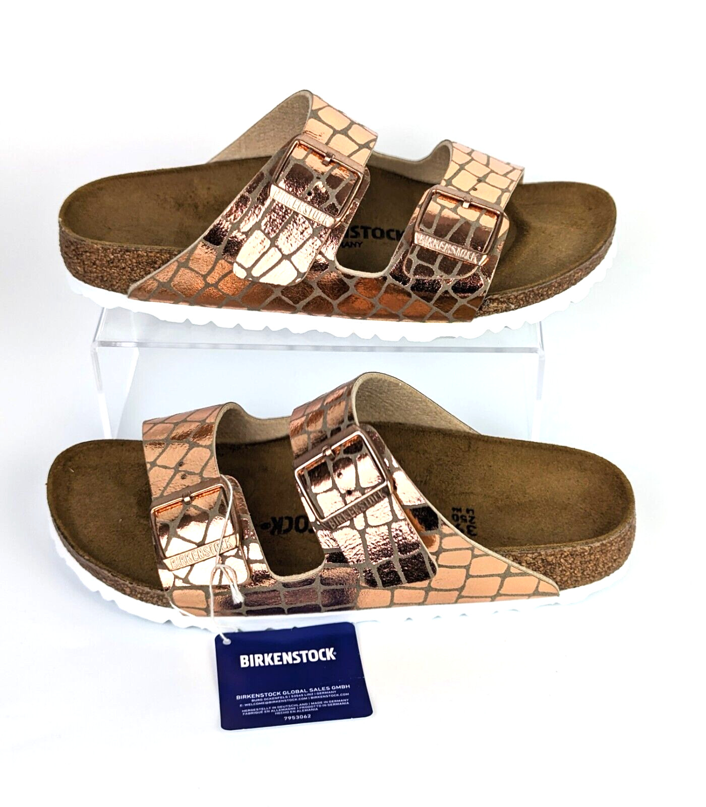 [NWT] Women’s Birkenstock Arizona Gator Pattern Copper Sandals size 39 L 8 M 6