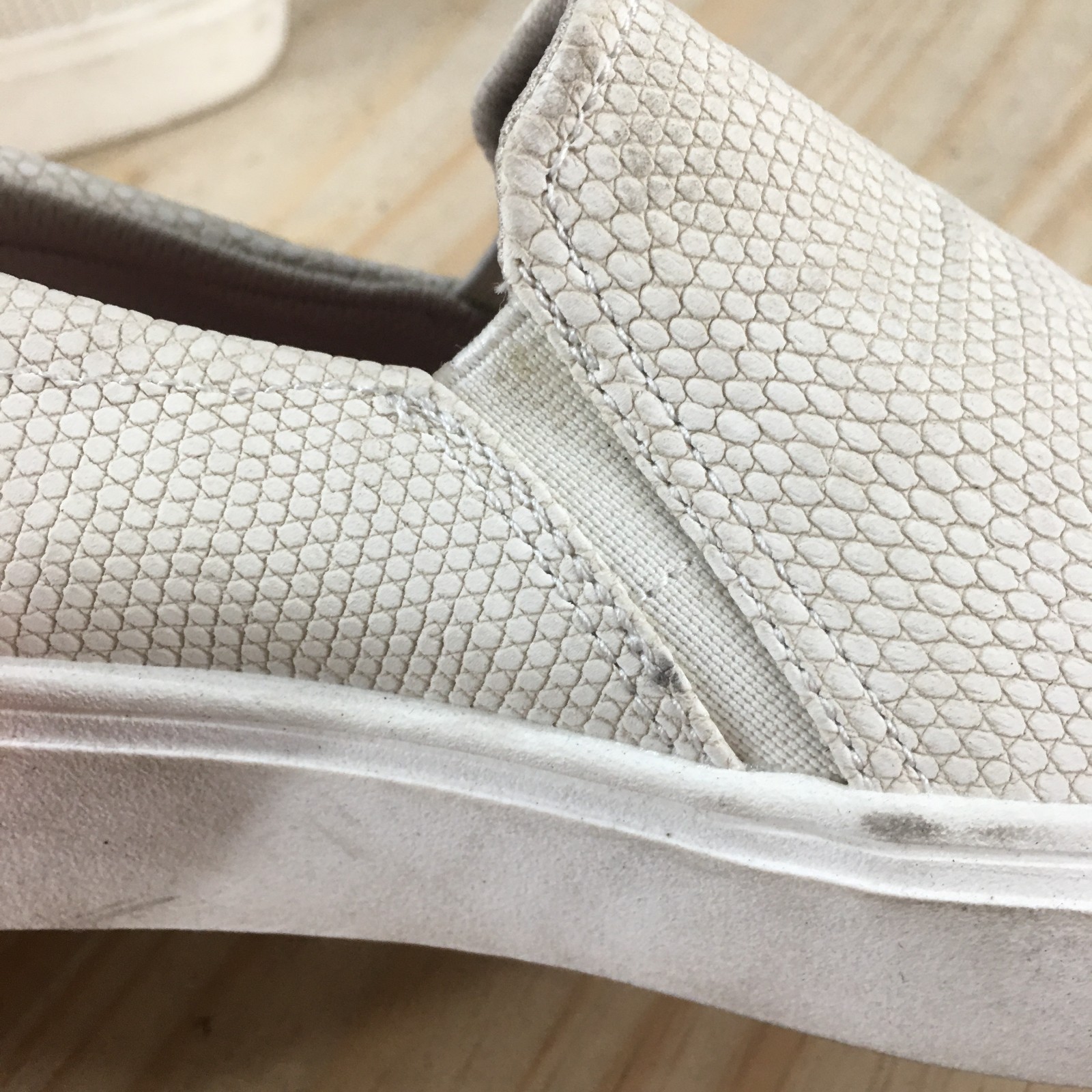 Dr. Scholls Shoes Womens 7.5 M Nova Slip On Sneakers Beige Faux Leather Comfort