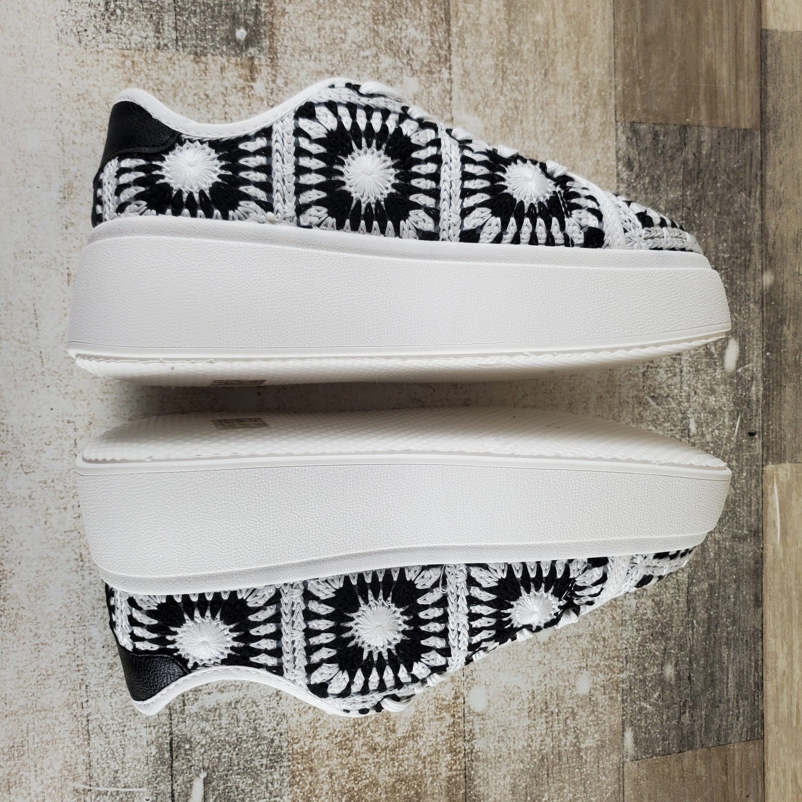 Dirty Laundry Recreation Womens Shoes Sz 6.5 Black White Multi Platform Sneakers