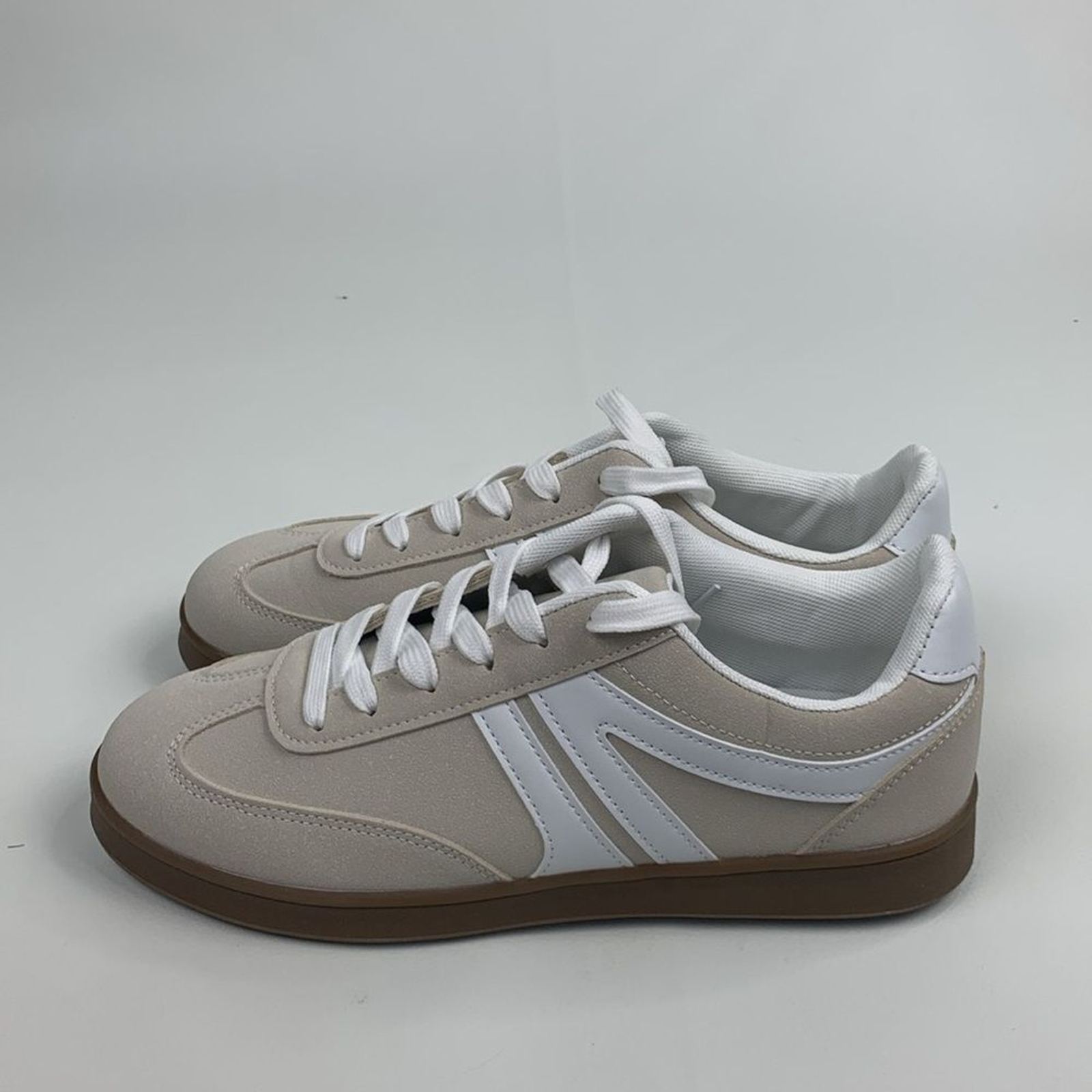 Beige Creme & White Lace up Casual Sneakers Size 40 (9) New NWOT