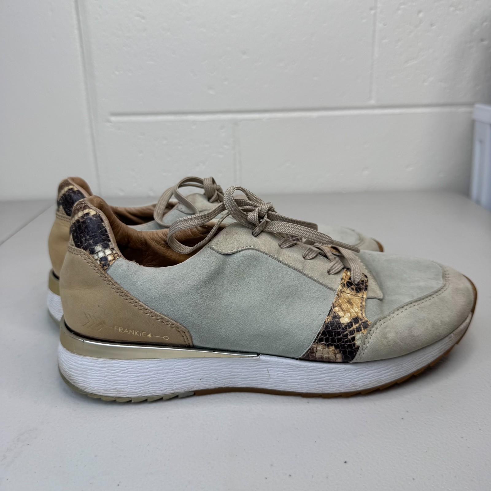 Frankie4 Natalya Size 8.5 Beige Snake Print Leather Comfort Sneakers