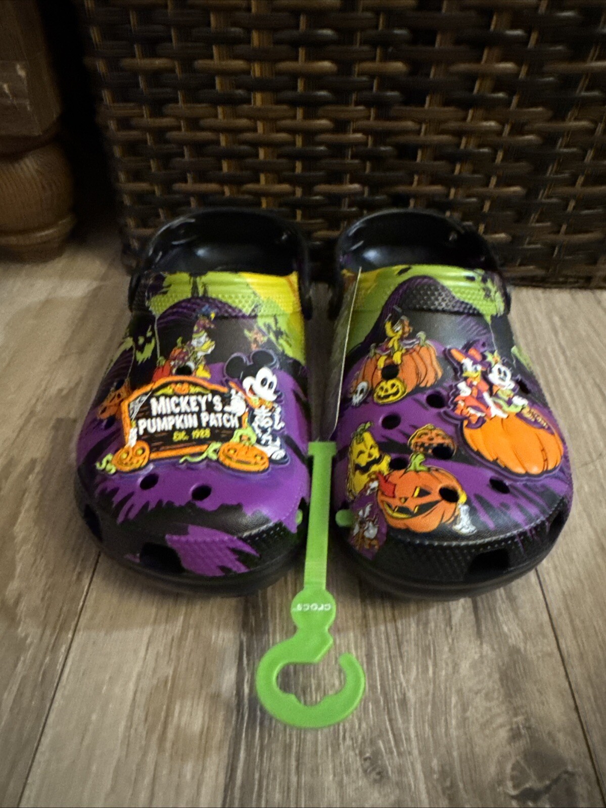 Disney Parks Mickey Mouse Halloween Crocs 2024 Size 7 Women’s NEW