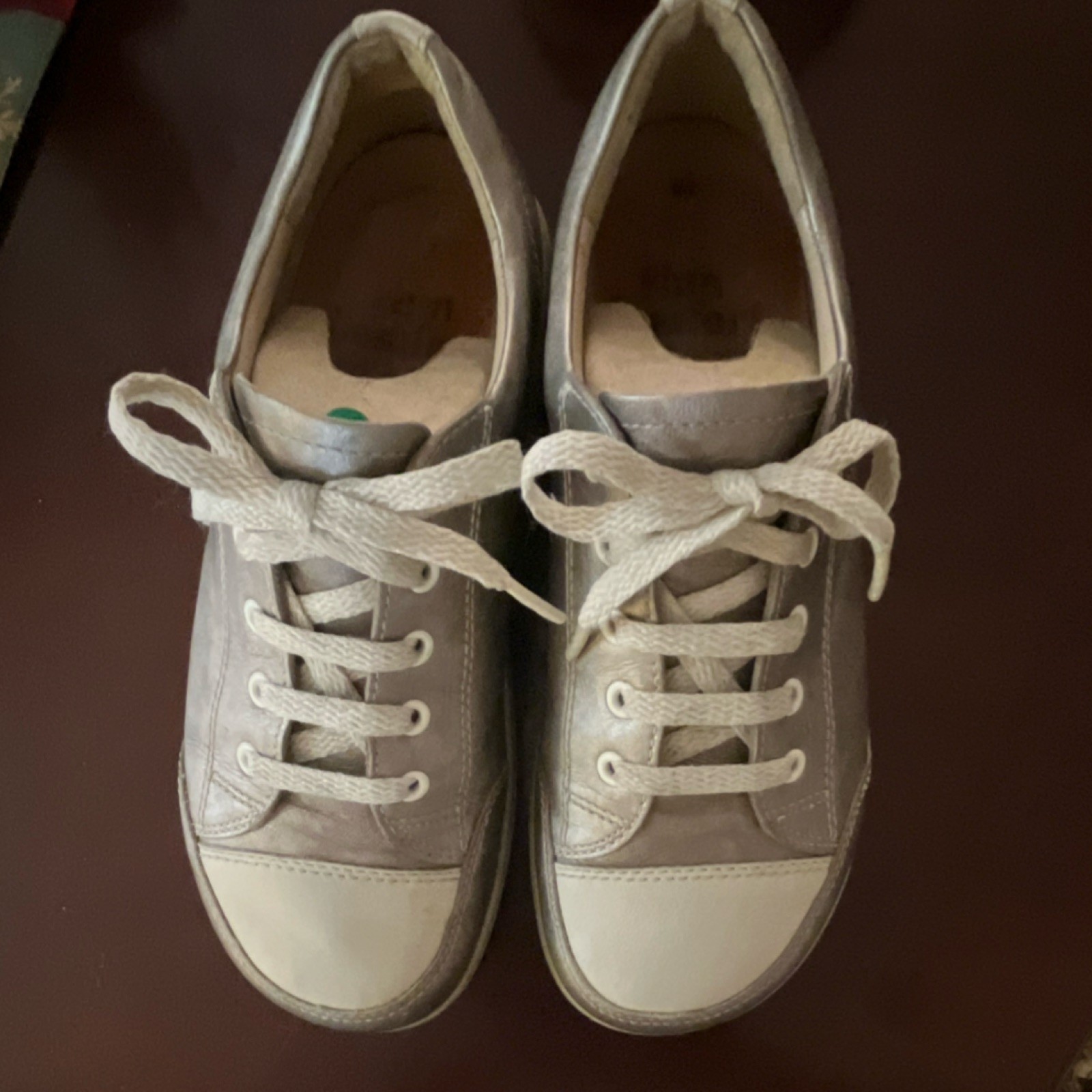 Finn Comfort Silver and White leather Ikebukuro walking shoe women’s US7 UK 41/2