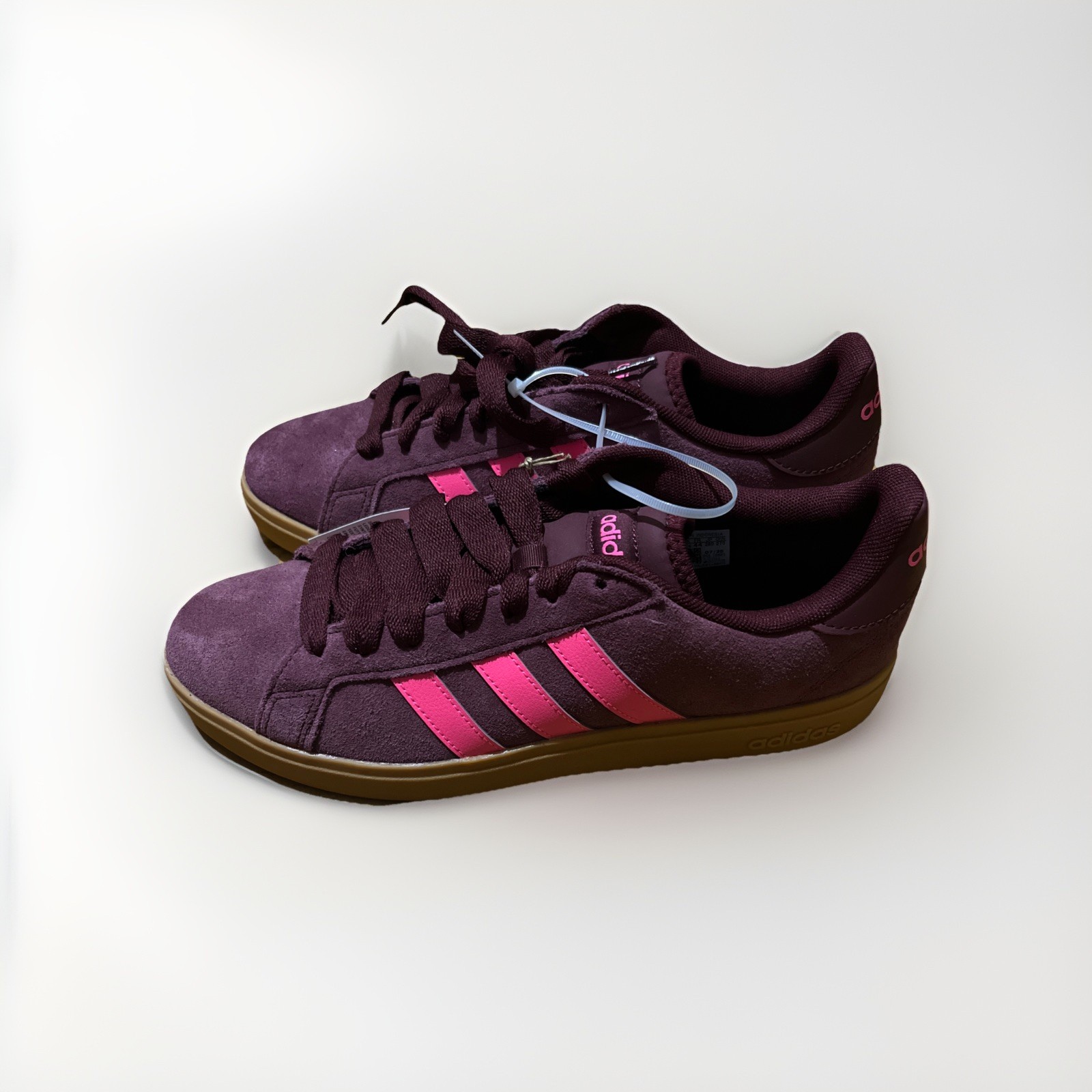 Adidas Grand Court Base 00– Women’s 11 – Tennis Shoes