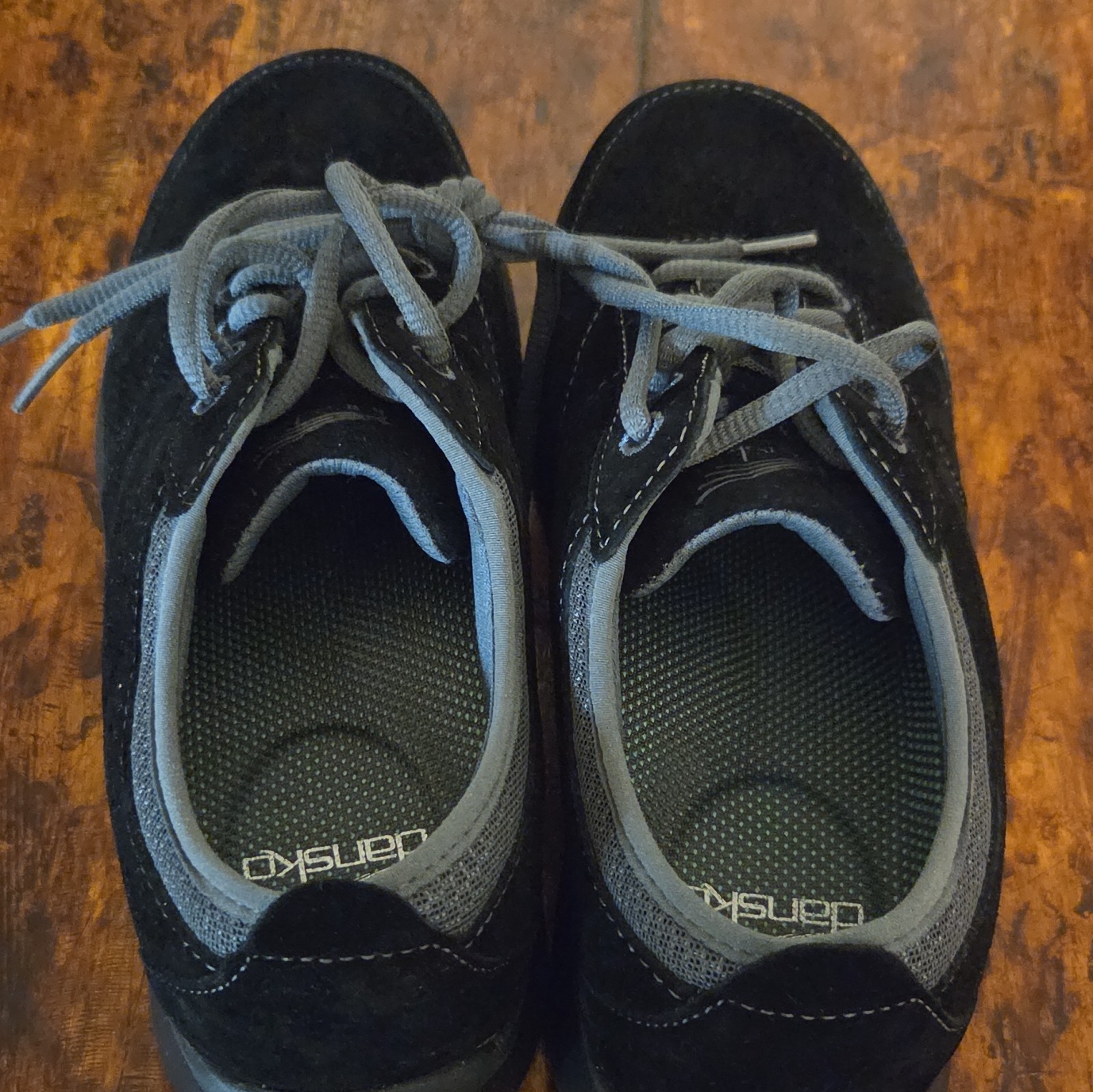 Womens Size 36 (US size 6) Black Dansko Lace Up Shoes