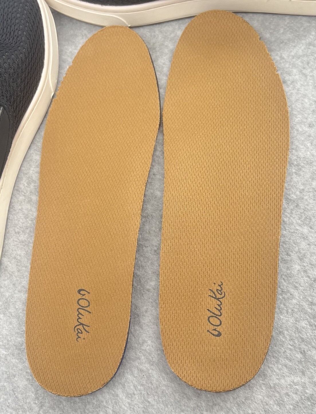 OLUKAI Pehuea Shoes Womens Size 9.5 Slip On Sneakers Black Mesh Comfort Loafers