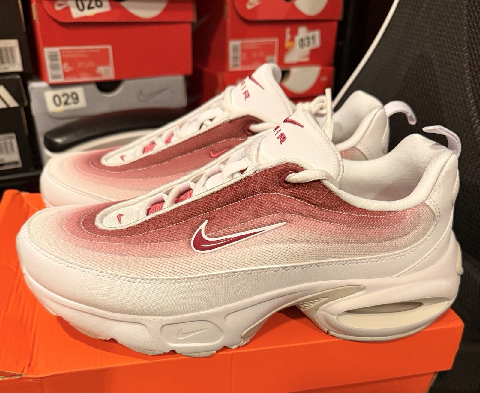 Nike Air Max Portal Women’s 10 White Sweet Beet Platinum Ombré HF3053-109 (057)