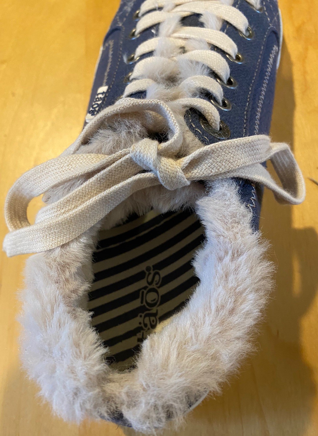 Taos Star Washed Blue Canvas Low Top Sneaker Flats Women’s US 8.5W