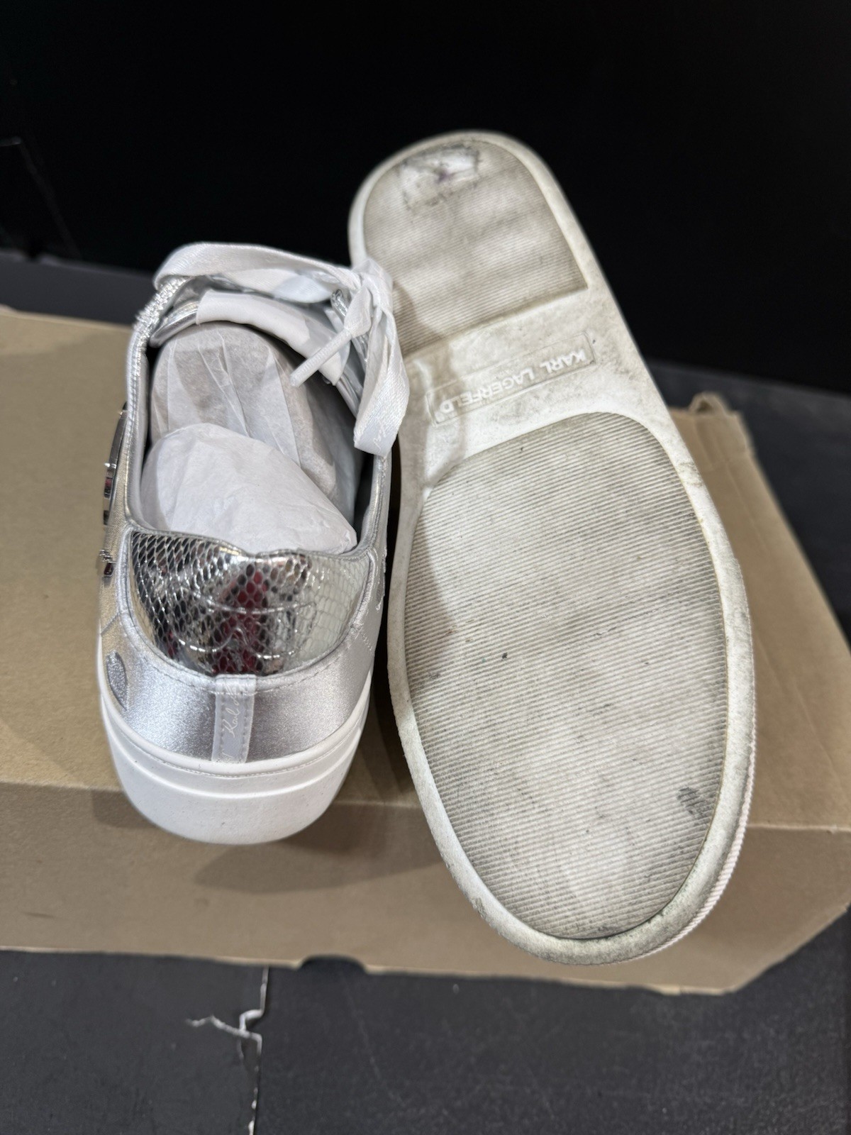 KARL LAGERFELD PARIS Cate Pins Lace-Up Platform Sneaker shoes womens size 6.5M