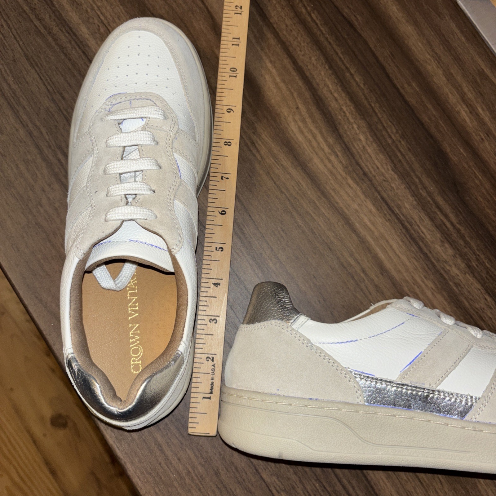 NIB Crown Vintage Tate Women 10 Leather Lace Up Sneakers White Gray Silver 41.5