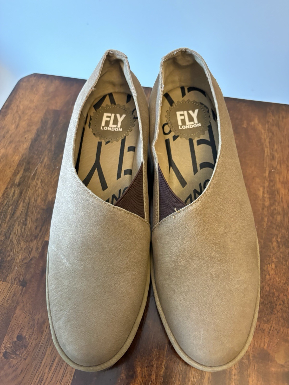 Women’s Fly London Per Oiled Suede Shoes 37 EUC Slip On Size 6.5-7