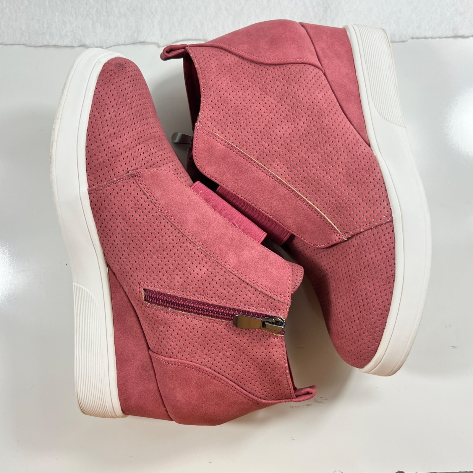 Journee Collection Womens Red Perforated Wedge Slip-on Sneakers Size 10