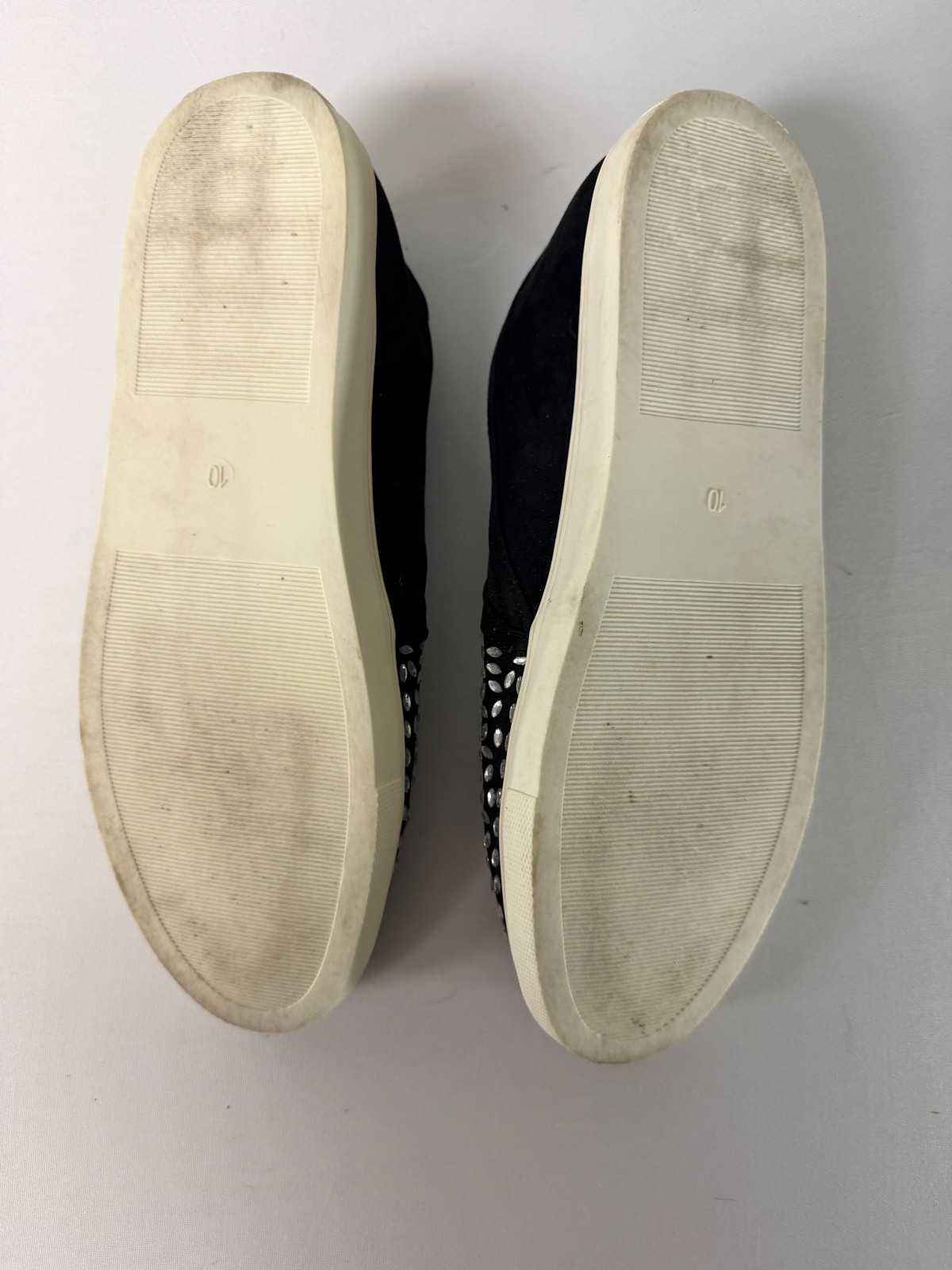 Carlos Santana Women’s Slip On Shoes Size 10 Black White Pattern Casual