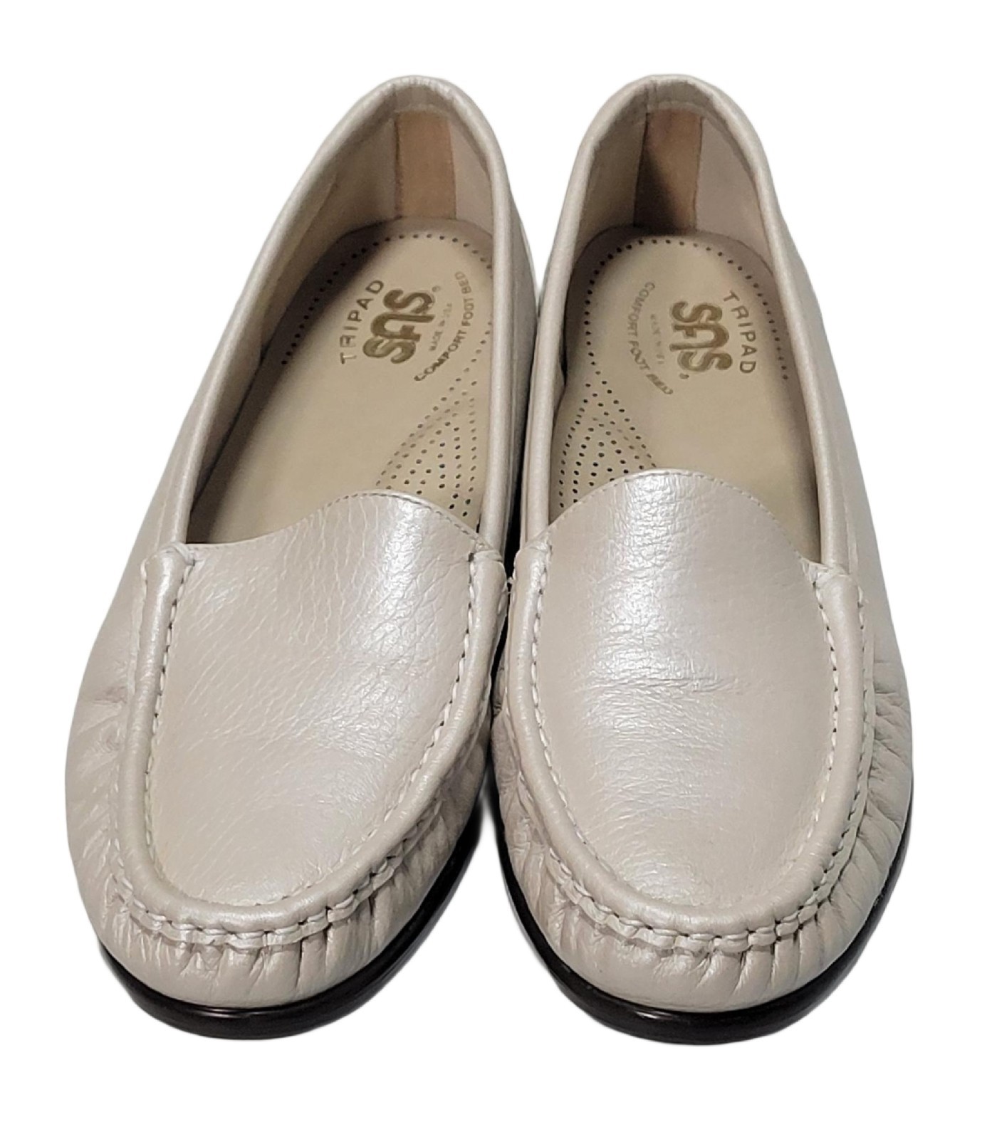 SAS Womens Size 9 S Narrow Slim Loafer Shoes Pearl White Cream Tripad Comfort