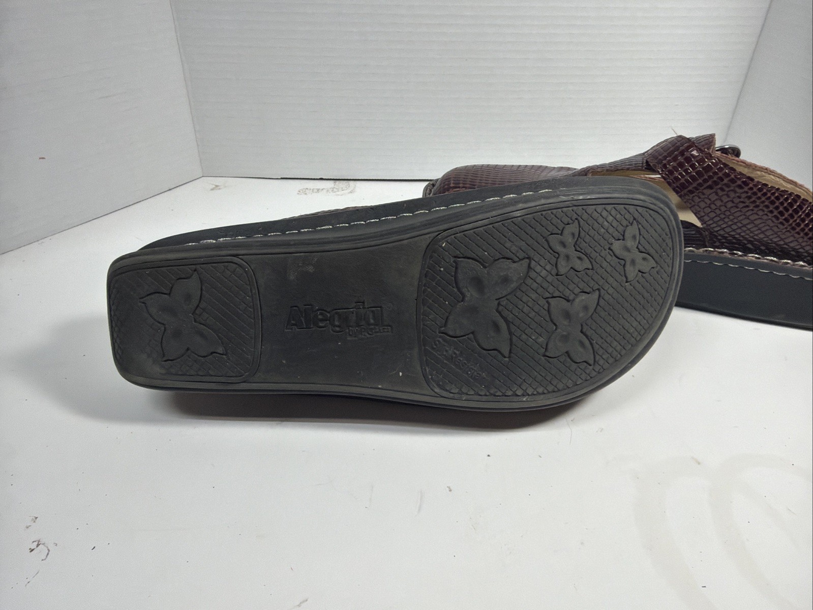 ALEGRIA ALG-232 SIZE 42 /US 11.5 WOMENS LEATHER SNAKE PRINT MARY JANE CLOG