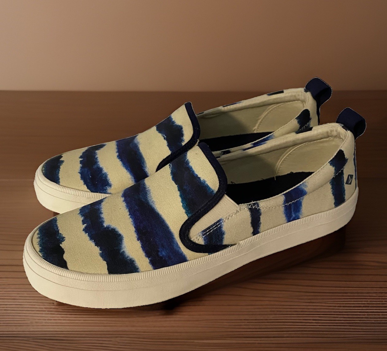Sperry Top Sider Women’s Crest Vibe Sneakers In Navy Tie Dye Stripe SIZE 8 M