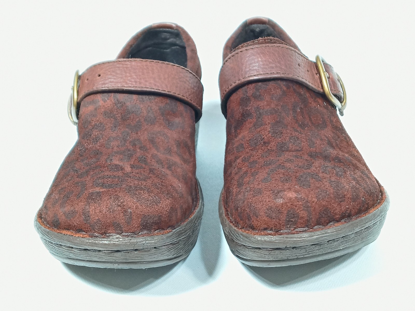 Born Women’s Glendell Brown Leopard Slip On Clog Shoes B64857 Size 8 EU 39 Good