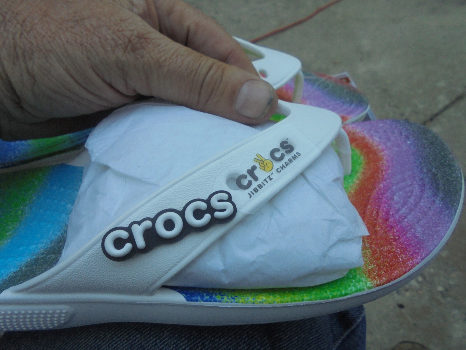 New Crocs Classic Spray Dye Flip Men’s 5 Women’s 7 White/Multi