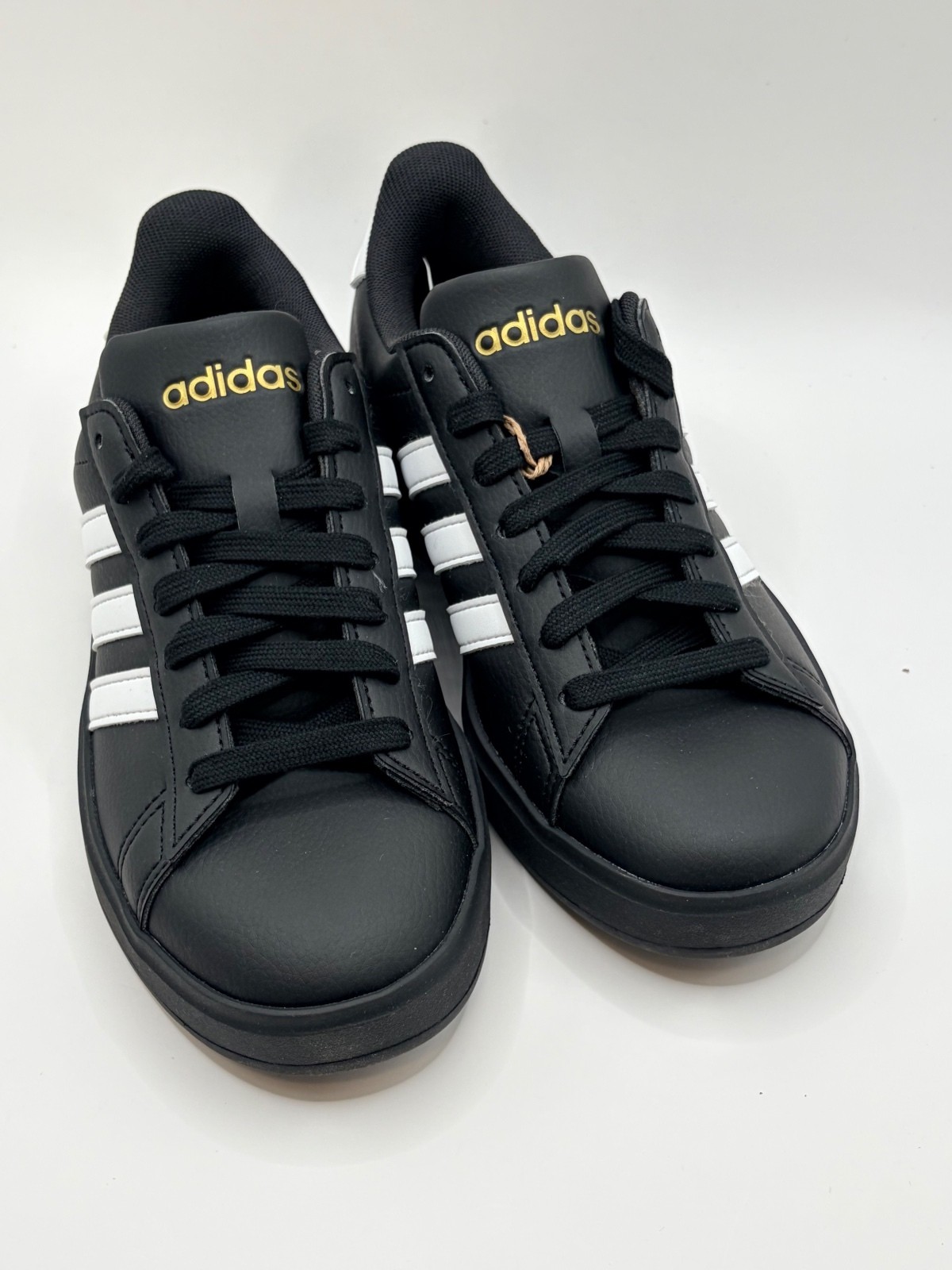Adidas Grand Court 2.0 Women’s Black and White Sneakers Size 5 US