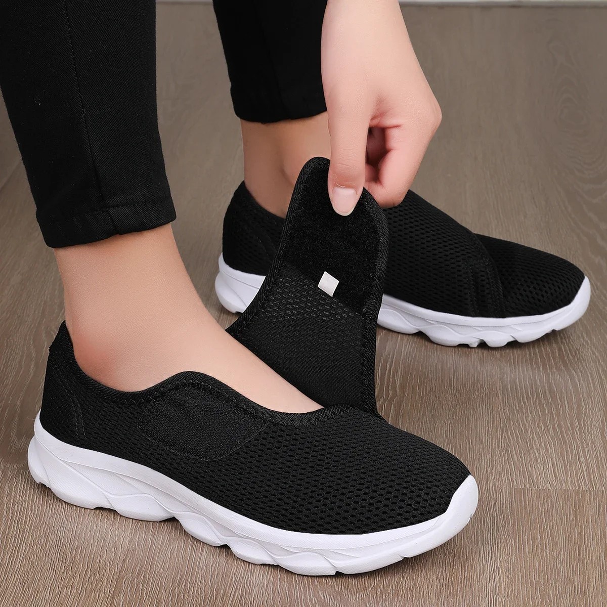 Orthopedic Women Wide Fit Diabetic Shoes Soft Adjustable Walking Comfort Shoes