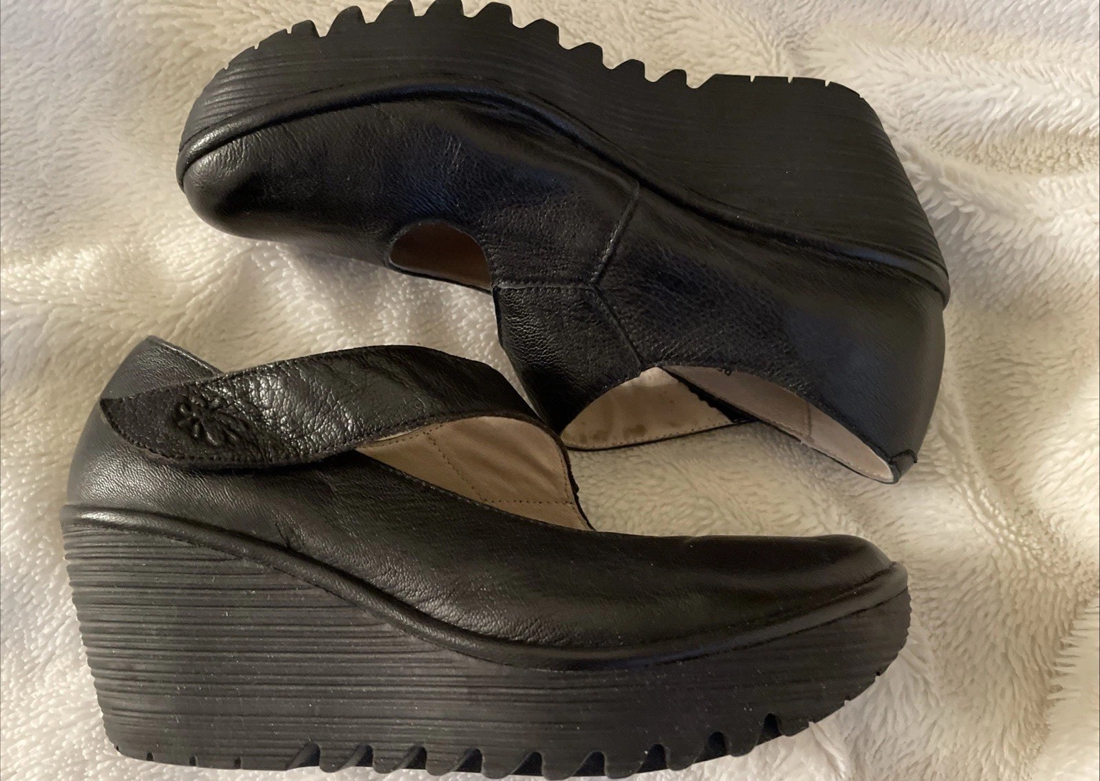 EUC Fly London Yaz Yasi Mary Jane Black Wedge Pumps Leather 39 Wide 8 8.5 Heels