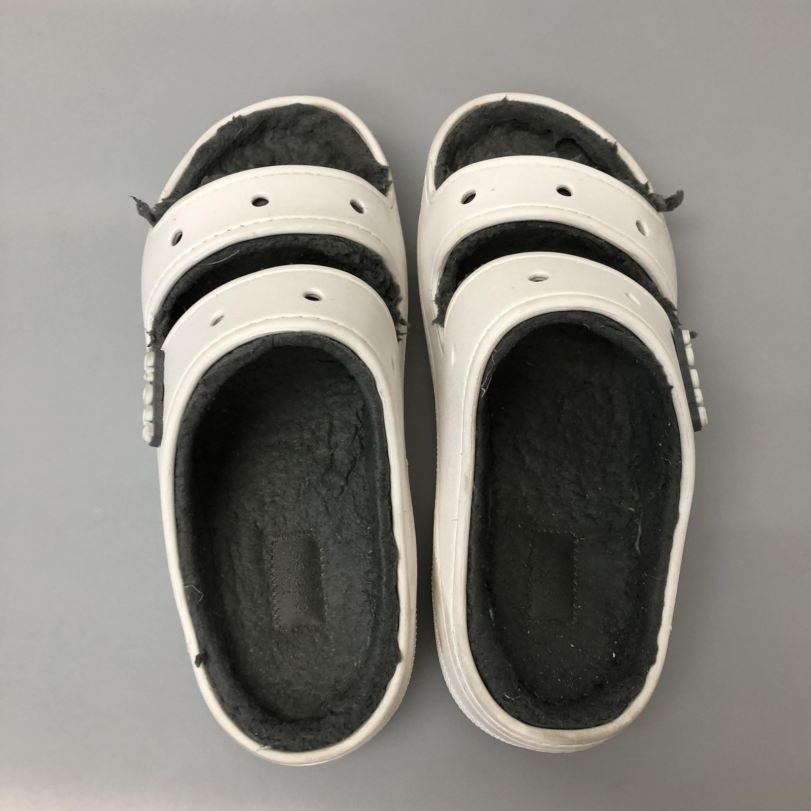 Crocs Sandals Shoes Womens Size 10 White Fuzzy Slide Slippers Comfort Lined