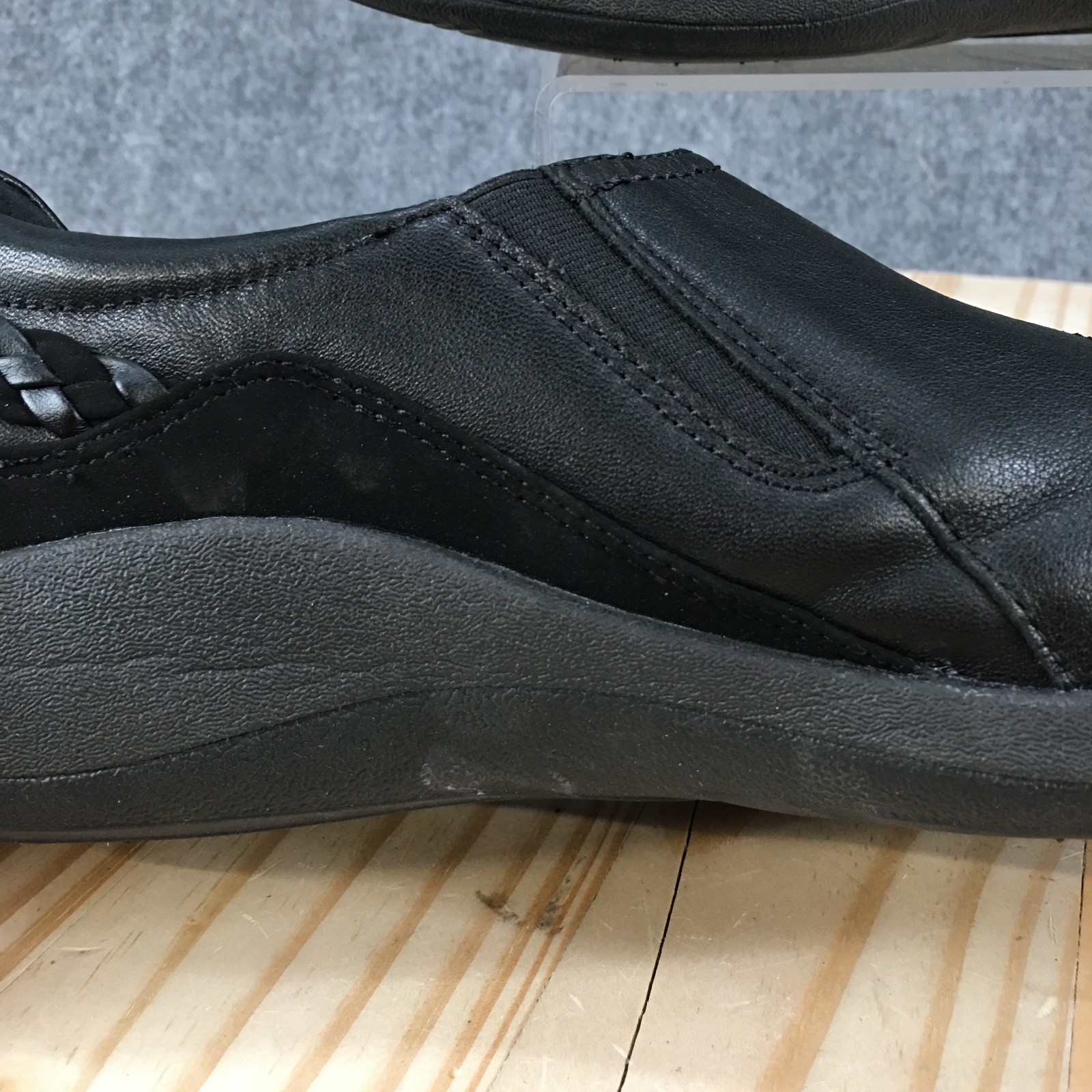 Ahnu Casual Shoes Womens 10 Karina Comfort Leather Slip On Walking Fit Black
