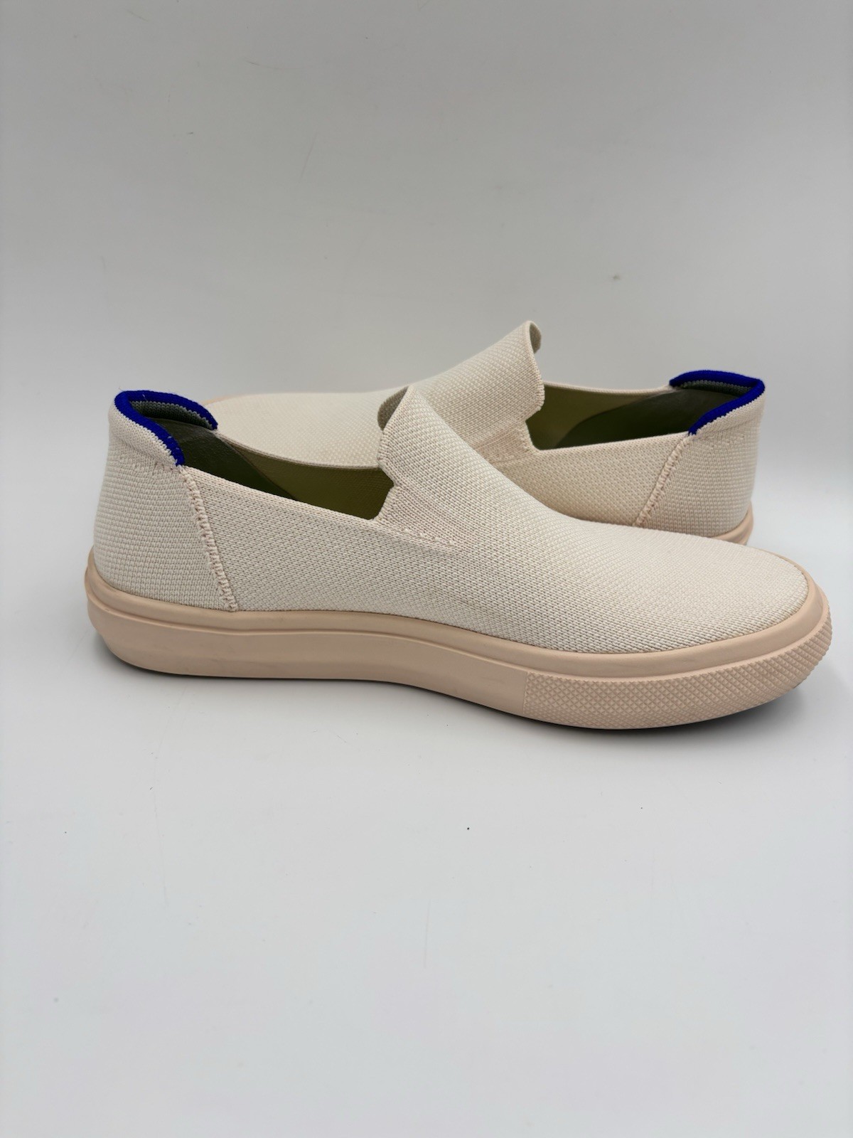 Rothy’s The City Slip On Sneakers Soft Nude Blush Womens Size 7 Casual Shoe