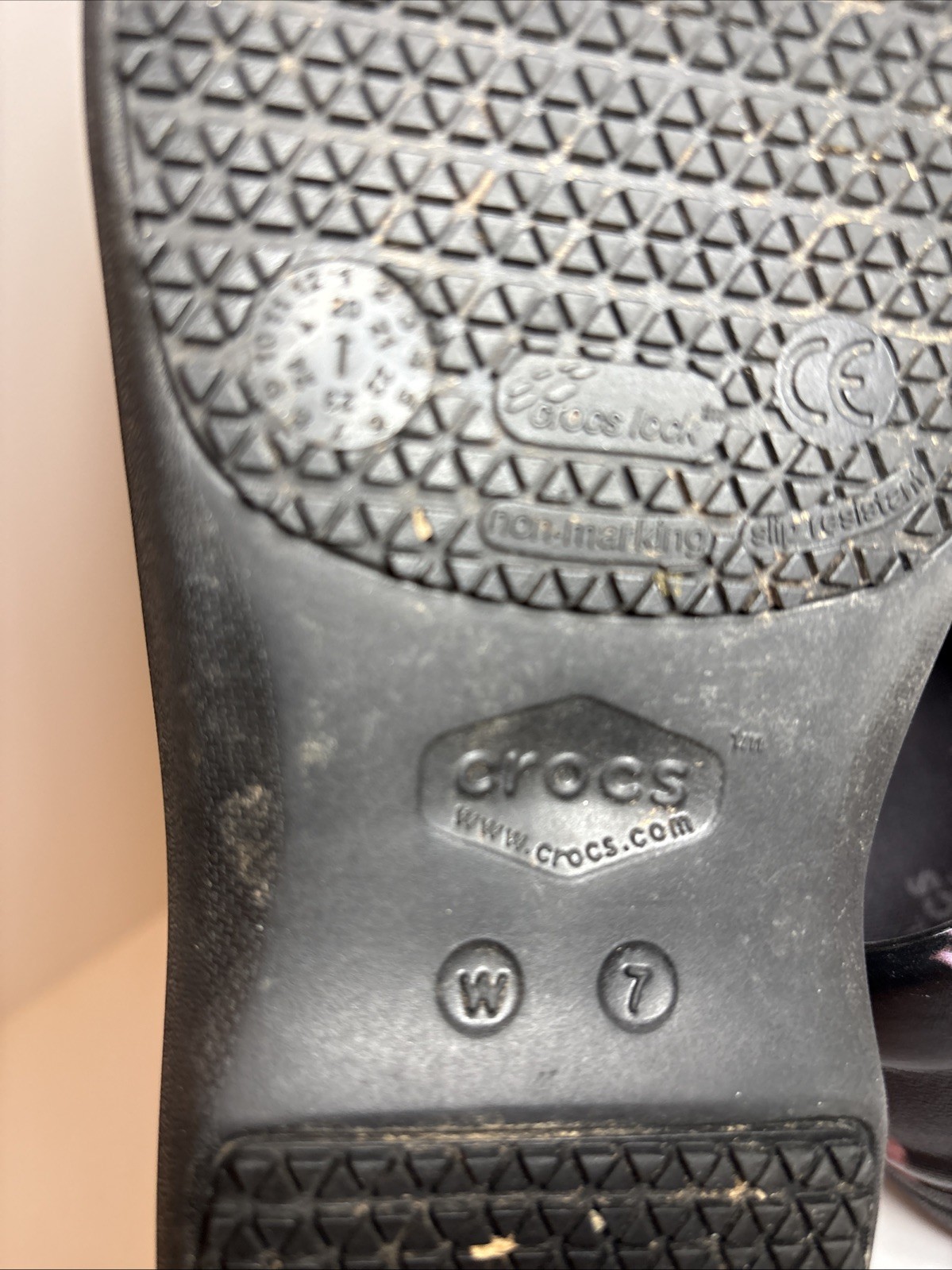 Crocs Neria Pro II Tie Dye Clogs Women’s Size 7 Slip Resistant EUC
