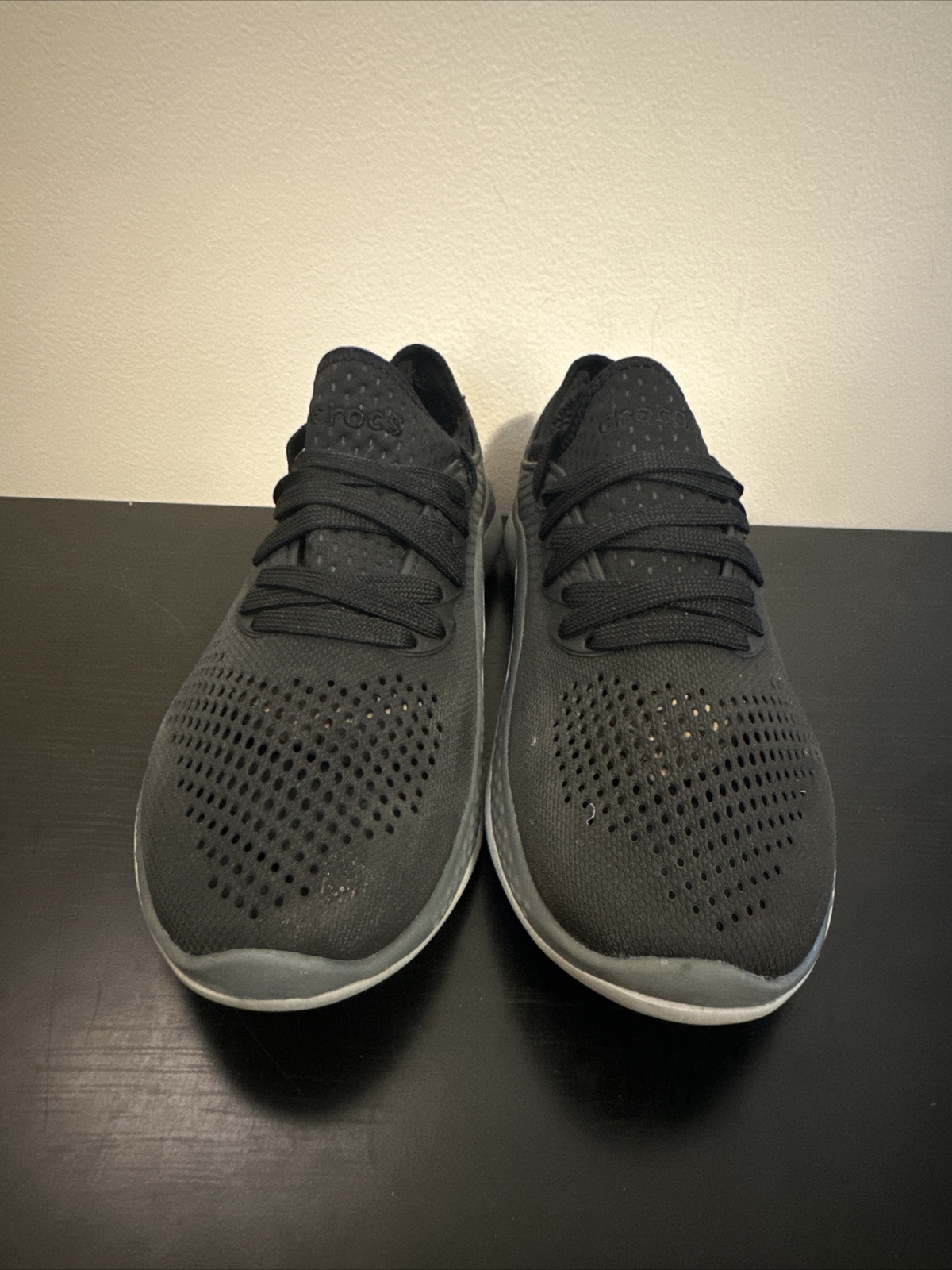 Crocs Womens Literide 360 Pacer Sneakers Size 7 Black Rubber Mesh Lace Up 206705