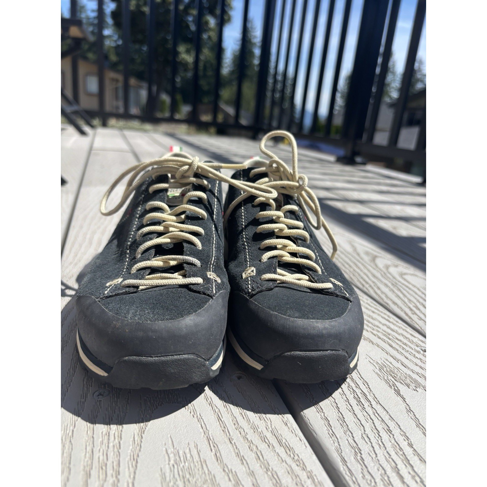 Dolomite 54 Low Shoes Navy Blue Women’s Size 6.5/ Men’s 5.5 Sneakers Vibram Sole
