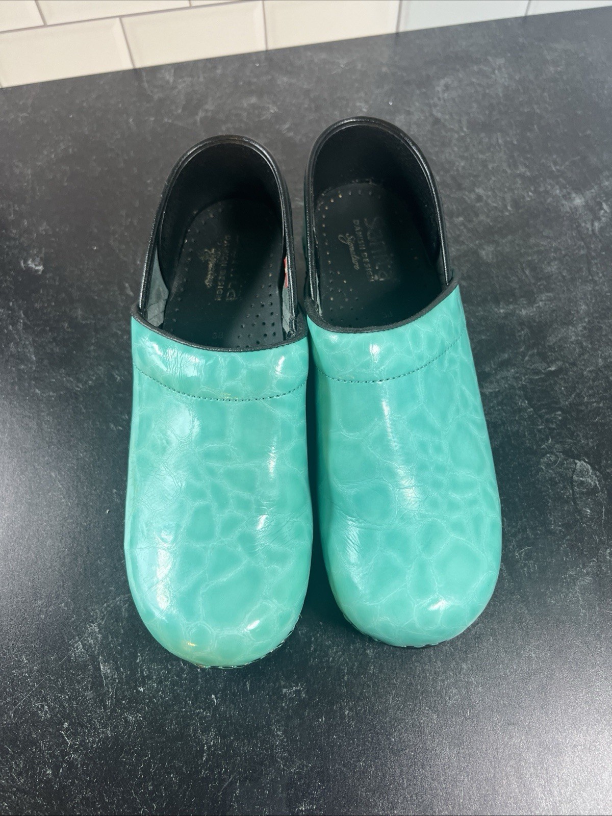 Sanita Professional Patent Leather Clogs Mint Teal Water Pattern Size 38 US 7.5