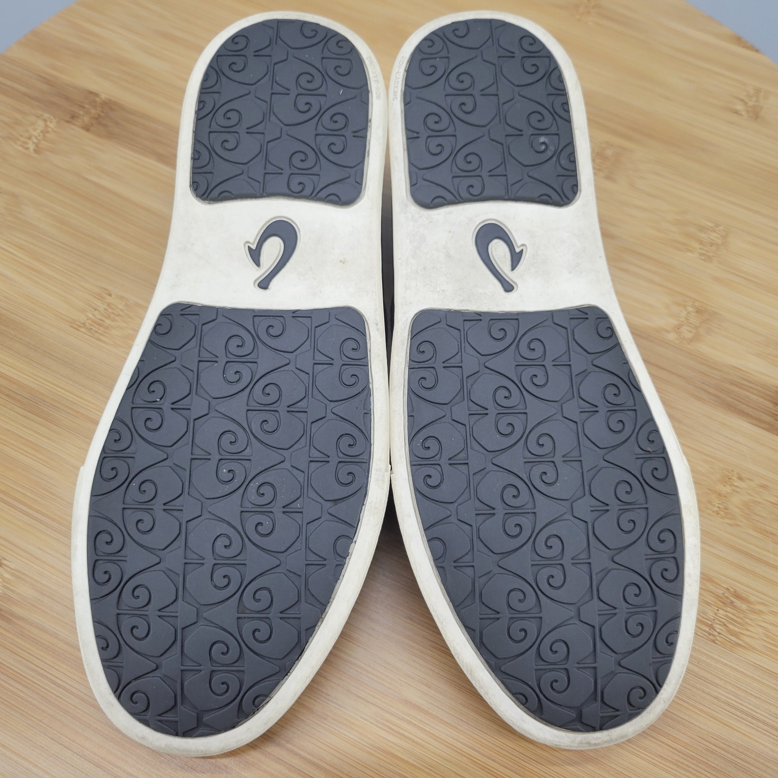 Olukai Pehuea Womens Size 7 Black Mesh Slip On Beach Walking Casual Shoes
