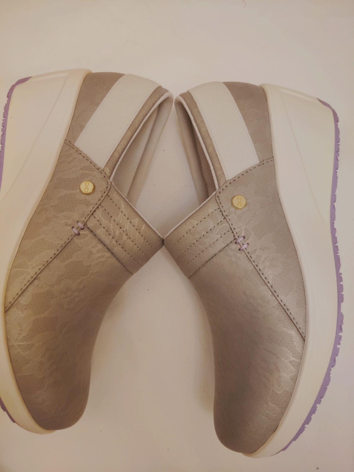 Infinity by Cherokee Taupe Slip-On Clogs ( Z-361)