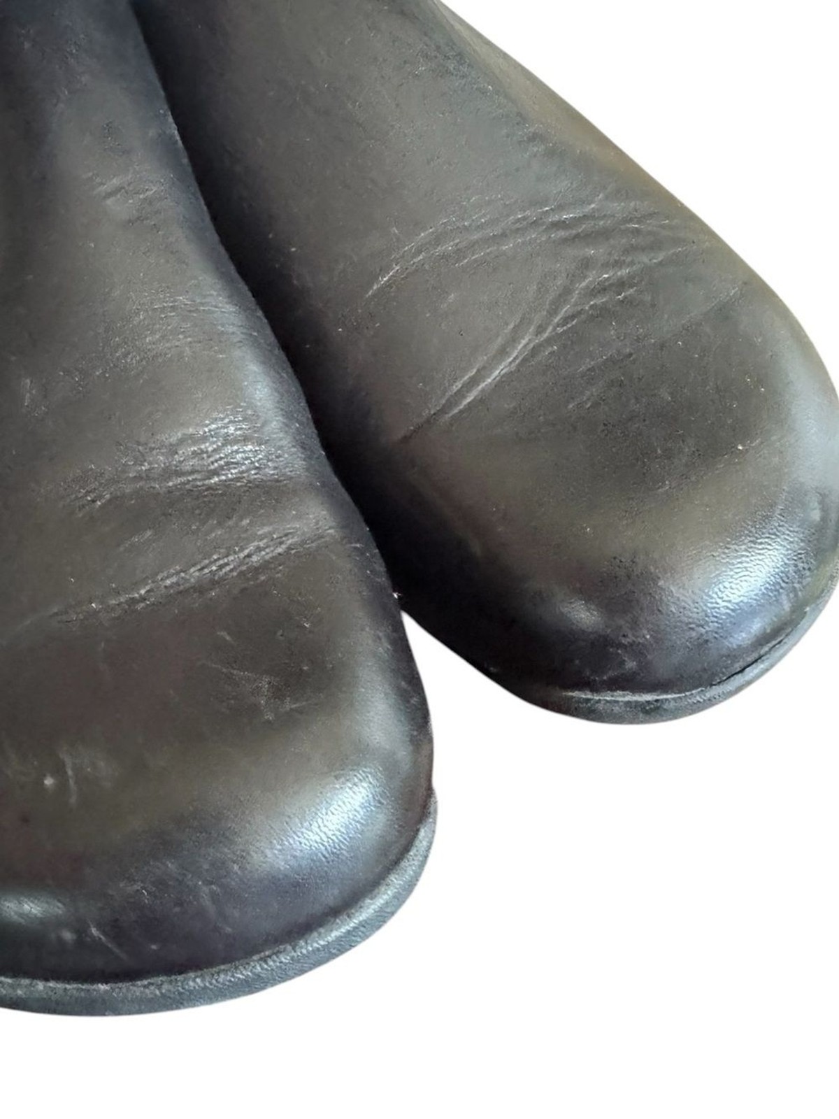 Fitflop Black Leather Slip-On Clogs