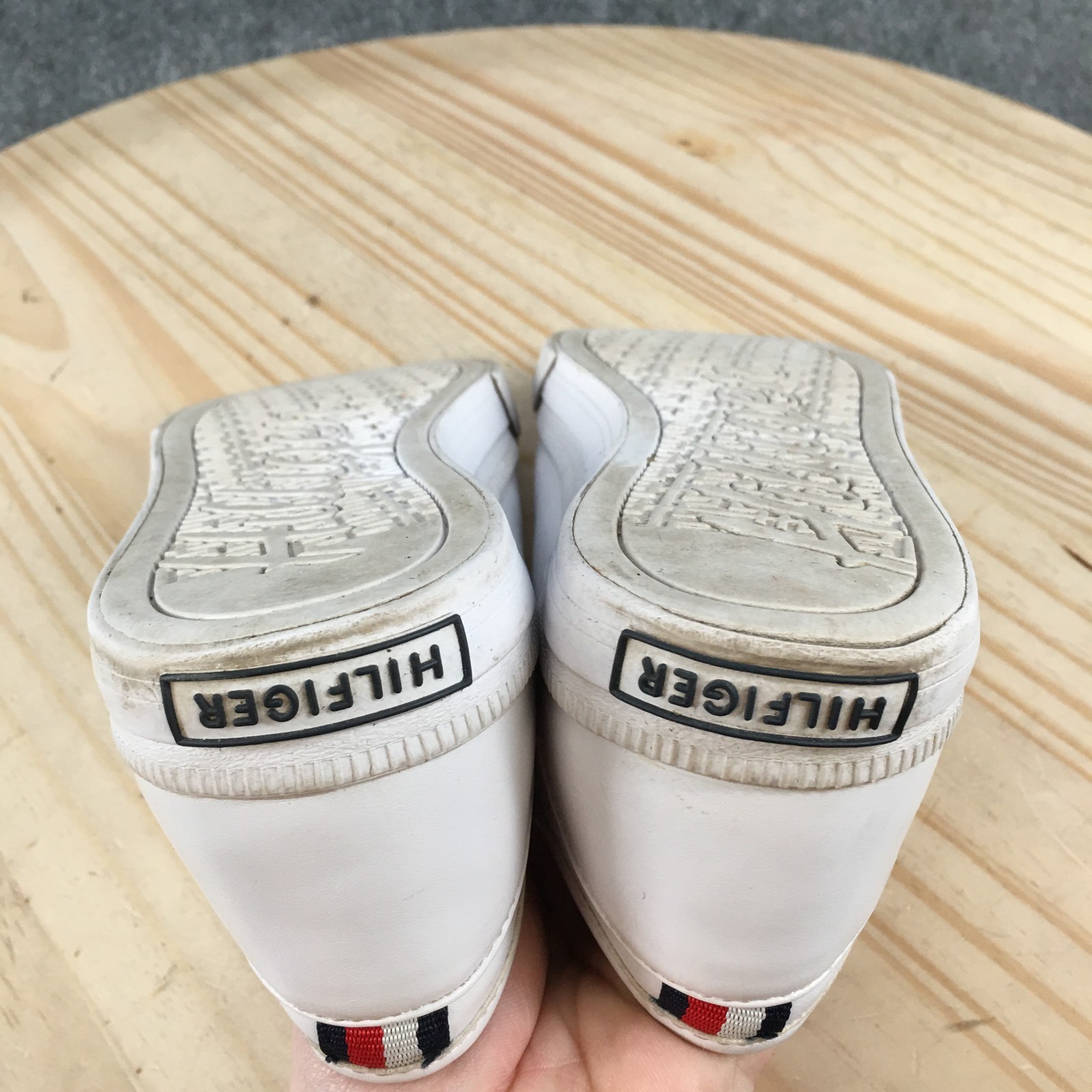 Tommy Hilfiger Shoes Womens 8 M Anni Casual Slip On Laceless Sneakers White