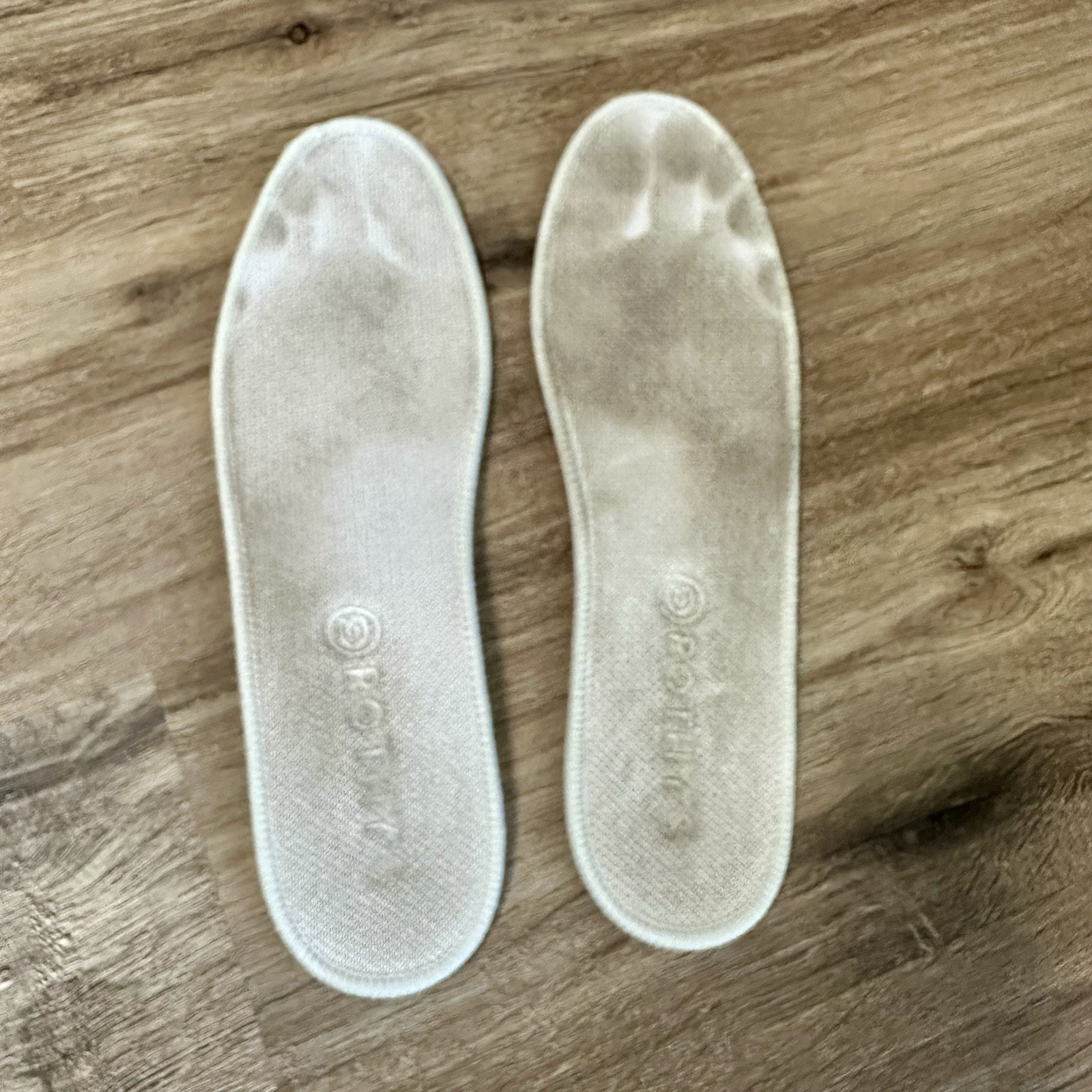 Rothy’s The Original Slip On Salt Honeycomb Sneakers Shoes Womens Size 10 Rothys