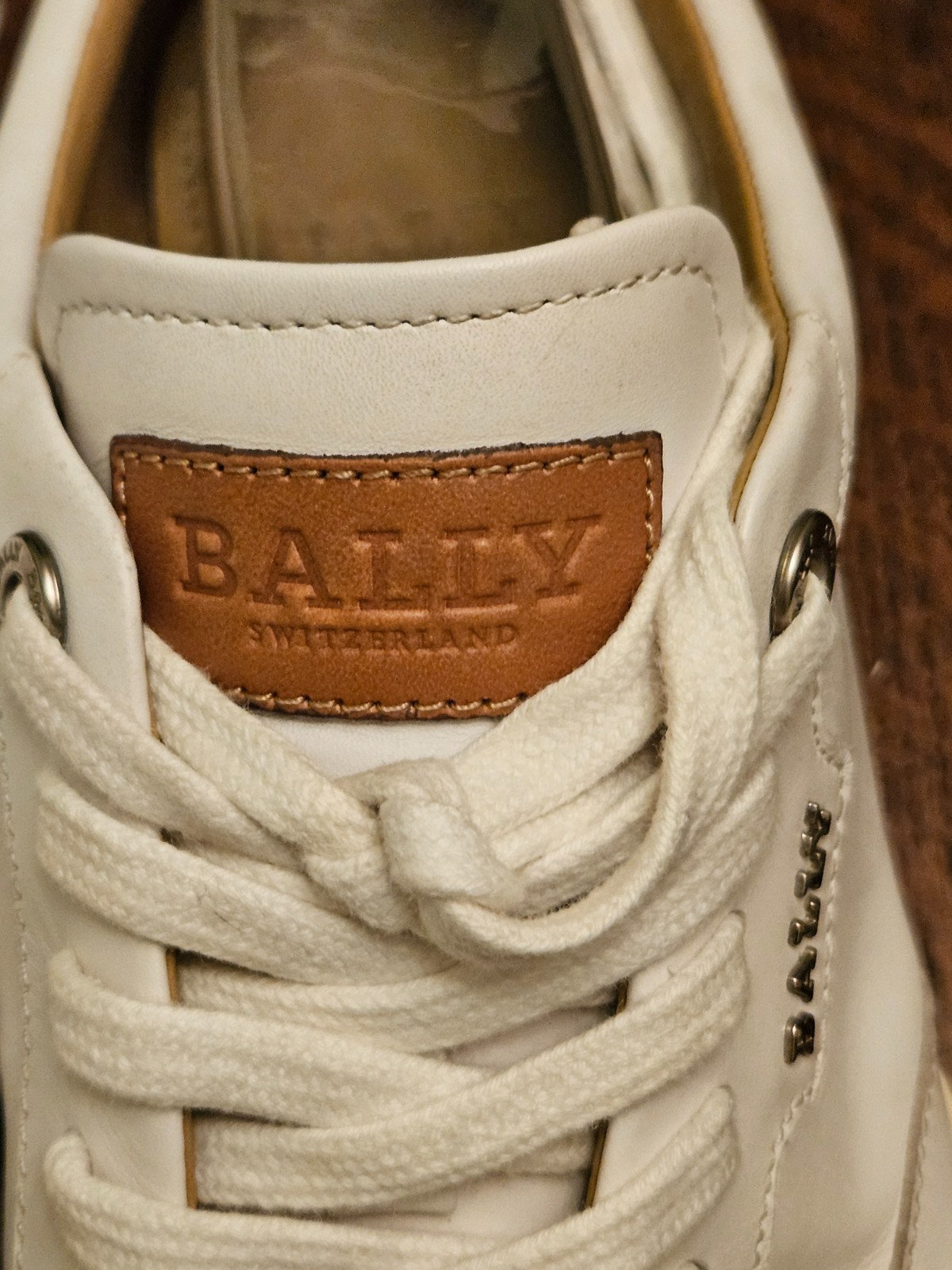 BALLY Fridia Women’s Bone Leather Sneakers Size EU 38 E / US 7.5 D With Dustbag